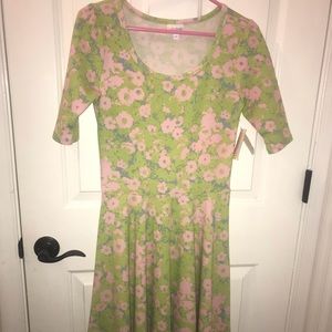 Lularoe Nicole Dress.  Size Med.  Never worn.